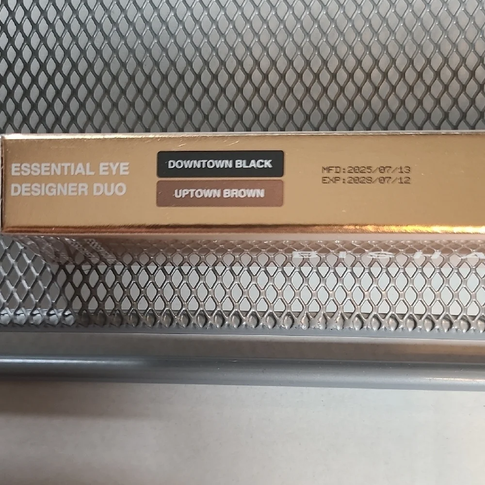 Bisha Essential Eye Designer Duo Downtown Black/Uptown Brown NIB Sealed RV $58
